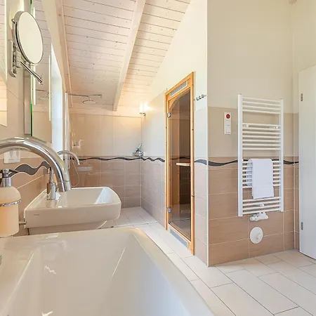 Komfortables Nordseehaus Mit Sauna & Kamin Feriehus *