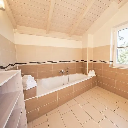 Dom wakacyjny Komfortables Nordseehaus Mit Sauna & Kamin